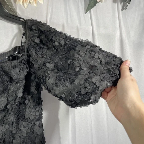 NWT $248 XSCAPE‎ [ 2 ] Off Shoulder 3D Lace Sheath Dress in Black